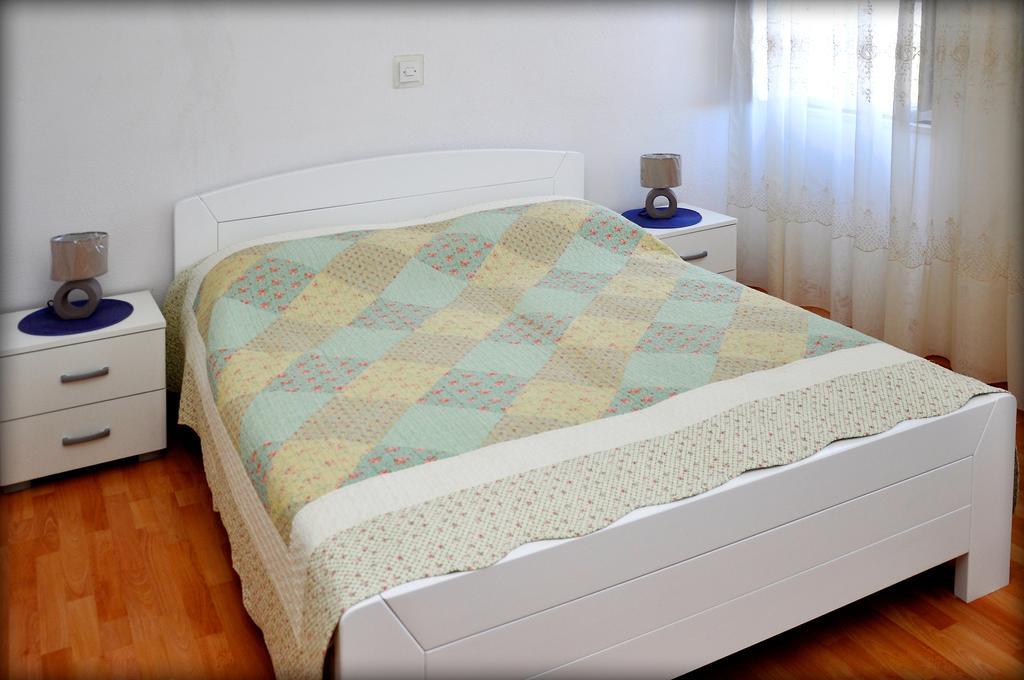 Apartments Sunny House Лумбарда Номер фото